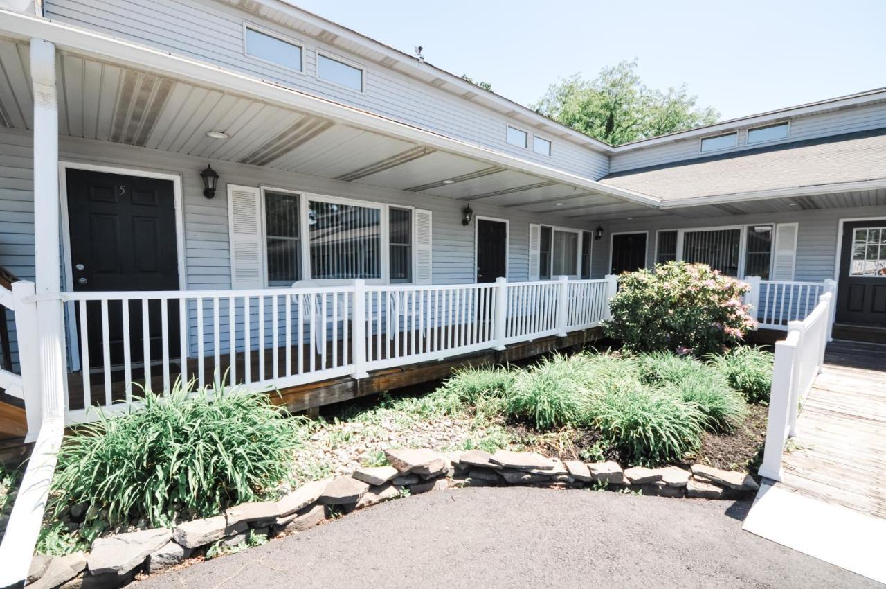 East Shore Lodging Hotel Hawley Exterior photo